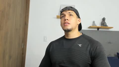 Snapshot of axel_taylor21 chatting on October 1, 2025, 4:29 am INDEPENDENT MODEL online show from October 1, 2025, 4:29 am