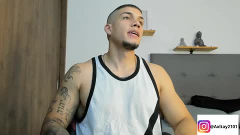 INDEPENDENT MODEL  online show from May 15, 2026, 2:40 am