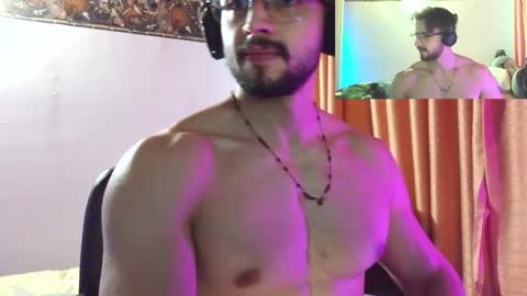 axelcr0ss online show from September 30, 2025, 4:39 am