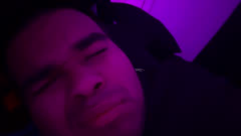 Snapshot of axelfigueroa2 chatting on October 25, 2025, 5:26 am axelfigueroa2 online show from October 25, 2025, 5:26 am