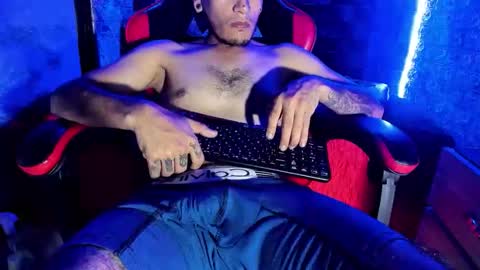 Axell Cross2 online show from April 23, 2026, 3:30 am