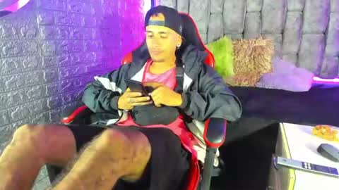 Axell Cross2 online show from June 22, 2026, 2:02 am