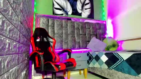 Axell Cross2 online show from July 28, 2026, 1:34 am