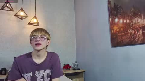Snapshot of axell_stone chatting on June 15, 2026, 8:33 pm axell_stone online show from June 15, 2026, 8:33 pm