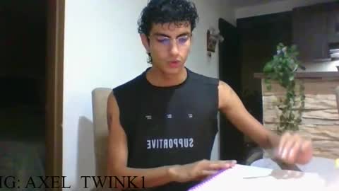 Axel  online show from October 19, 2025, 1:06 am