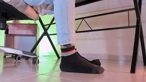 Snapshot of axellcollins chatting on September 27, 2025, 5:45 am im your little femboy  ALEX   online show from September 27, 2025, 5:45 am