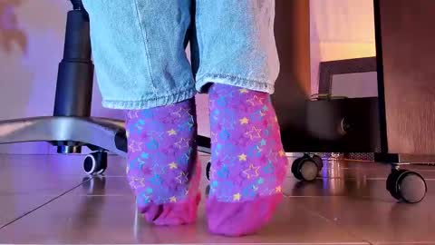 Snapshot of axellcollins chatting on October 11, 2025, 10:08 pm im your little femboy  ALEX   online show from October 11, 2025, 10:08 pm