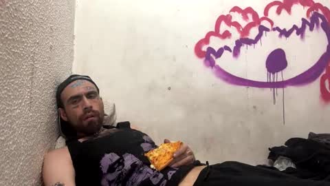 deliciosodemente online show from May 20, 2026, 5:46 am