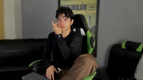 Axel Raven online show from January 14, 2025, 2:22 pm