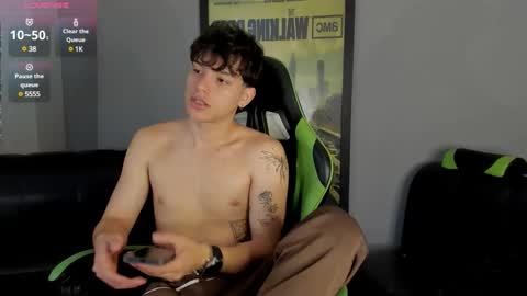 Axel Raven online show from January 21, 2025, 2:59 pm