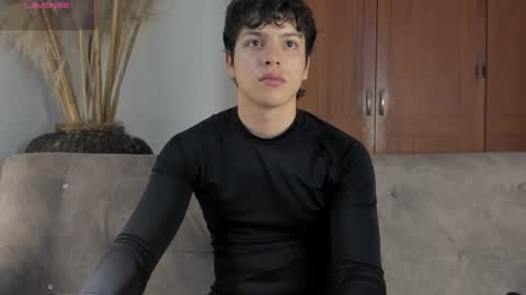 Axel Raven online show from December 17, 2025, 1:50 pm