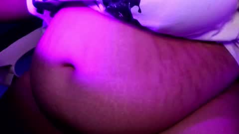 Snapshot of axl_17 chatting on March 5, 2026, 8:43 am Axl online show from March 5, 2026, 8:43 am