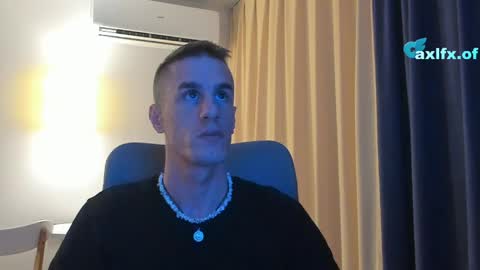 Snapshot of axl_fx chatting on May 8, 2026, 8:14 pm Axl online show from May 8, 2026, 8:14 pm