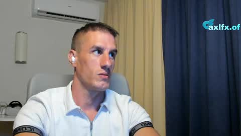 Snapshot of axl_fx chatting on June 5, 2026, 12:17 am Axl online show from June 5, 2026, 12:17 am