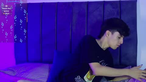 Snapshot of axxxel_twink chatting on May 17, 2026, 2:42 am Axxxel online show from May 17, 2026, 2:42 am