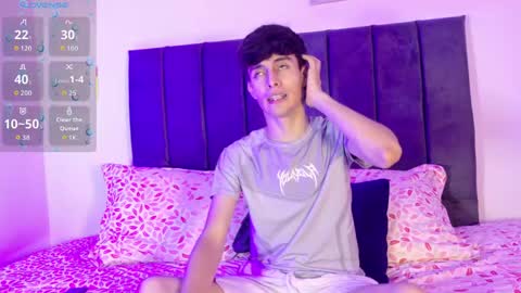 Snapshot of axxxel_twink chatting on May 25, 2026, 2:39 am Axxxel online show from May 25, 2026, 2:39 am