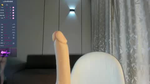 Aya online show from February 1, 2026, 10:41 pm