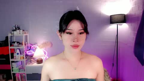 AYAHOSHILOVESYOU online show from March 29, 2026, 11:27 pm