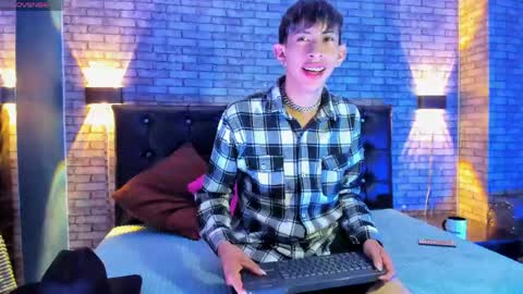 Ayano Aishi online show from April 17, 2026, 3:09 am