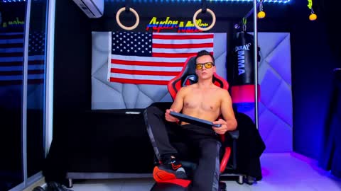 Snapshot of aydenmillerdom chatting on January 28, 2025, 3:47 am Ayden Miller online show from January 28, 2025, 3:47 am