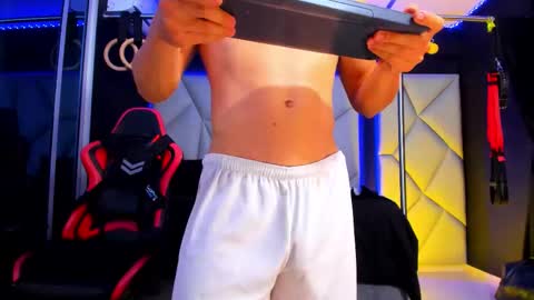 Snapshot of aydenmillerdom chatting on March 3, 2026, 3:12 am Ayden Miller online show from March 3, 2026, 3:12 am