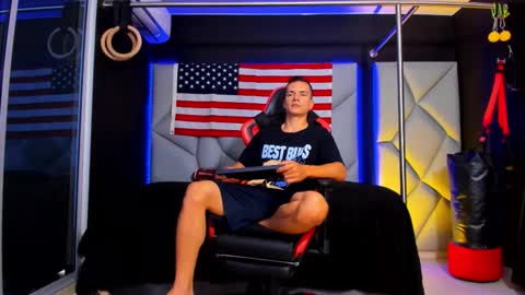 Snapshot of aydenmillerdom chatting on March 16, 2026, 9:19 pm Ayden Miller online show from March 16, 2026, 9:19 pm