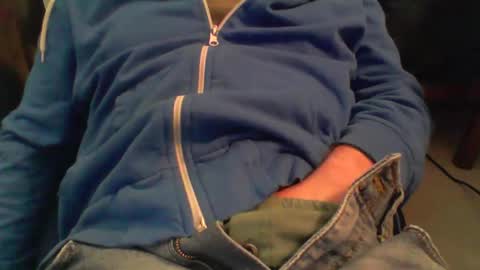 Snapshot of aydum79 chatting on January 10, 2026, 8:27 am aydum79 online show from January 10, 2026, 8:27 am