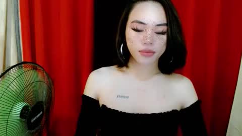 ayesha_x online show from October 26, 2025, 4:24 pm