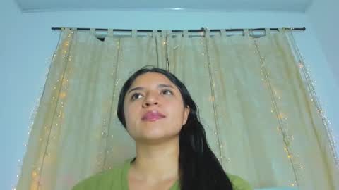 Mariana online show from March 5, 2025, 2:57 am