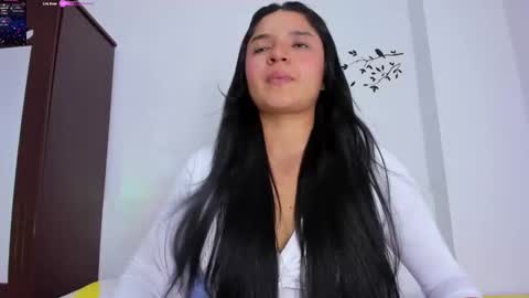 Snapshot of ayheleen_sexygirl3 chatting on October 6, 2025, 9:01 pm Mariana online show from October 6, 2025, 9:01 pm