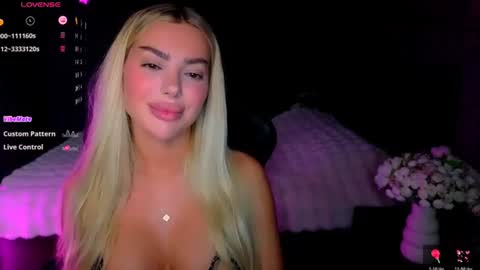  Ayla Demir  online show from June 18, 2026, 8:13 pm