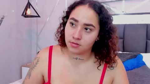Snapshot of ayla_martinez chatting on February 25, 2025, 6:14 am Ayla online show from February 25, 2025, 6:14 am