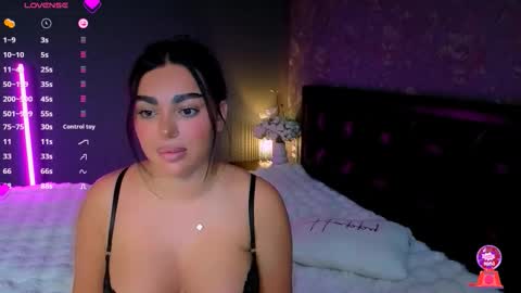 Ayla online show from October 22, 2025, 8:08 pm