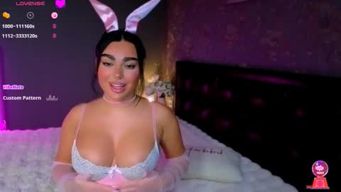 Ayla online show from October 28, 2025, 10:12 pm