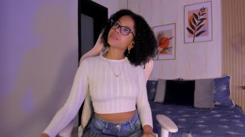 Snapshot of ayleen_dunkann chatting on October 25, 2025, 12:45 pm Ayleen online show from October 25, 2025, 12:45 pm