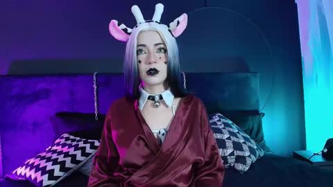 Aylen online show from October 13, 2025, 6:41 pm