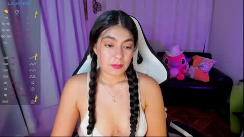 Snapshot of aylenmiller_ chatting on October 23, 2025, 2:11 am Aylen online show from October 23, 2025, 2:11 am