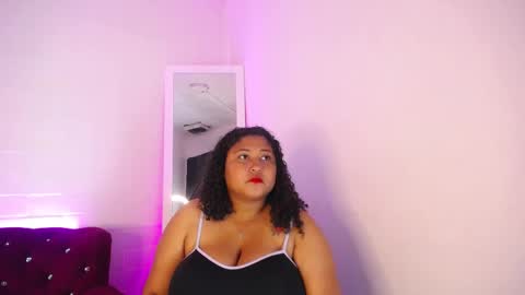 Snapshot of ayliinn_ chatting on September 9, 2025, 2:55 am Ayliinn online show from September 9, 2025, 2:55 am