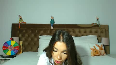 Aylin online show from November 29, 2025, 3:53 am