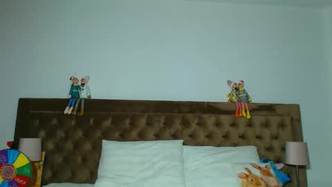 Aylin online show from December 16, 2025, 5:56 am