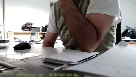 aylinniyerim online show from November 4, 2025, 8:57 am