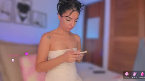 Aylin  online show from February 1, 2026, 2:04 pm