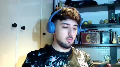 ApoloArt online show from September 12, 2025, 8:20 pm