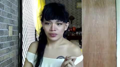 aymkyline online show from April 28, 2026, 2:27 am
