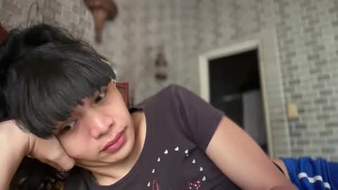 aymkyline online show from May 19, 2026, 1:56 am