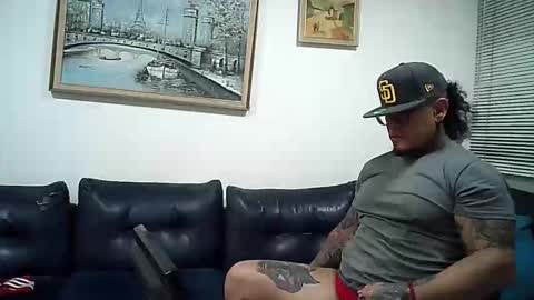 Snapshot of ayrton_naffah2 chatting on October 1, 2025, 7:47 am Ayrton naffah2 online show from October 1, 2025, 7:47 am