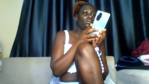 azaelia_iris online show from July 4, 2026, 6:03 pm