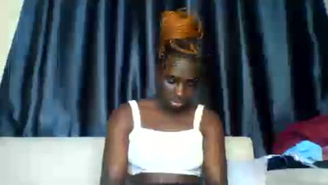 azaelia_iris online show from July 10, 2026, 9:12 am