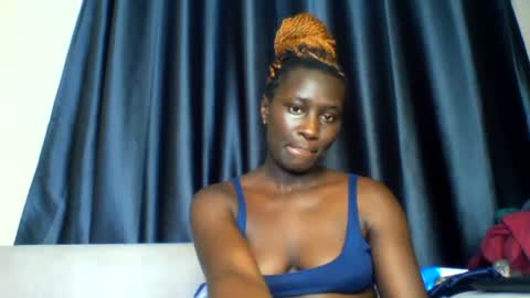 azaelia_iris online show from July 28, 2026, 8:52 pm