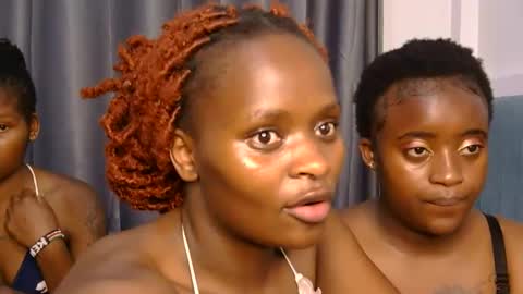 Snapshot of azalea46 chatting on June 11, 2026, 3:26 am Azalea online show from June 11, 2026, 3:26 am